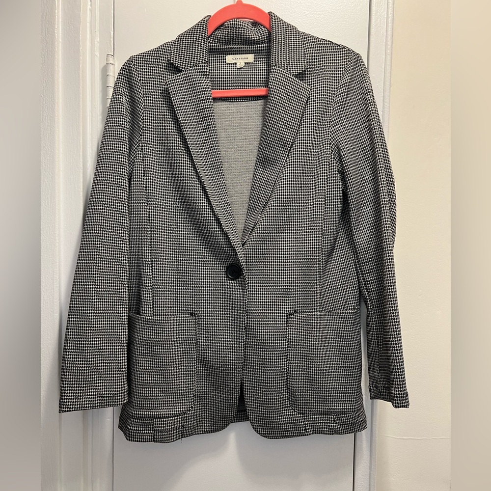 Max Studios checked blazer!